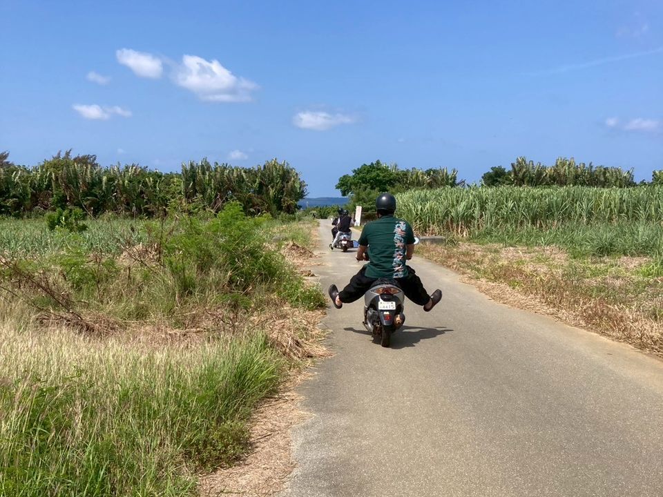 原付で島を走る